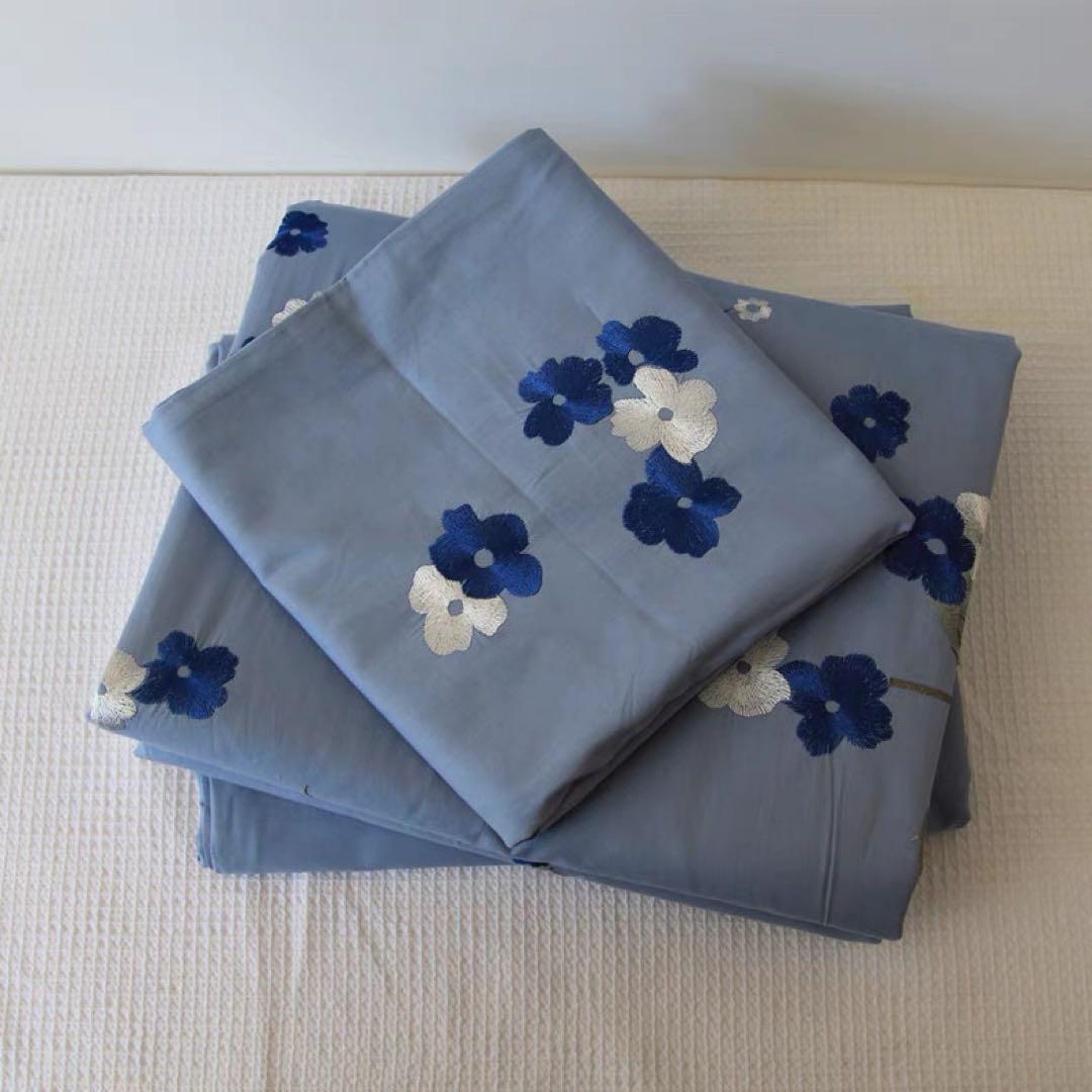 布団カバースーツ枕カバー２個(４点セット)綿100%コットン刺繍