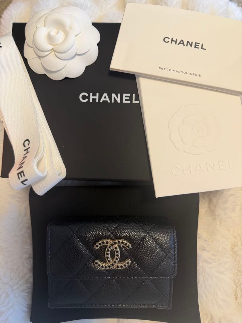 CHANEL 三つ折り財布 ブラック