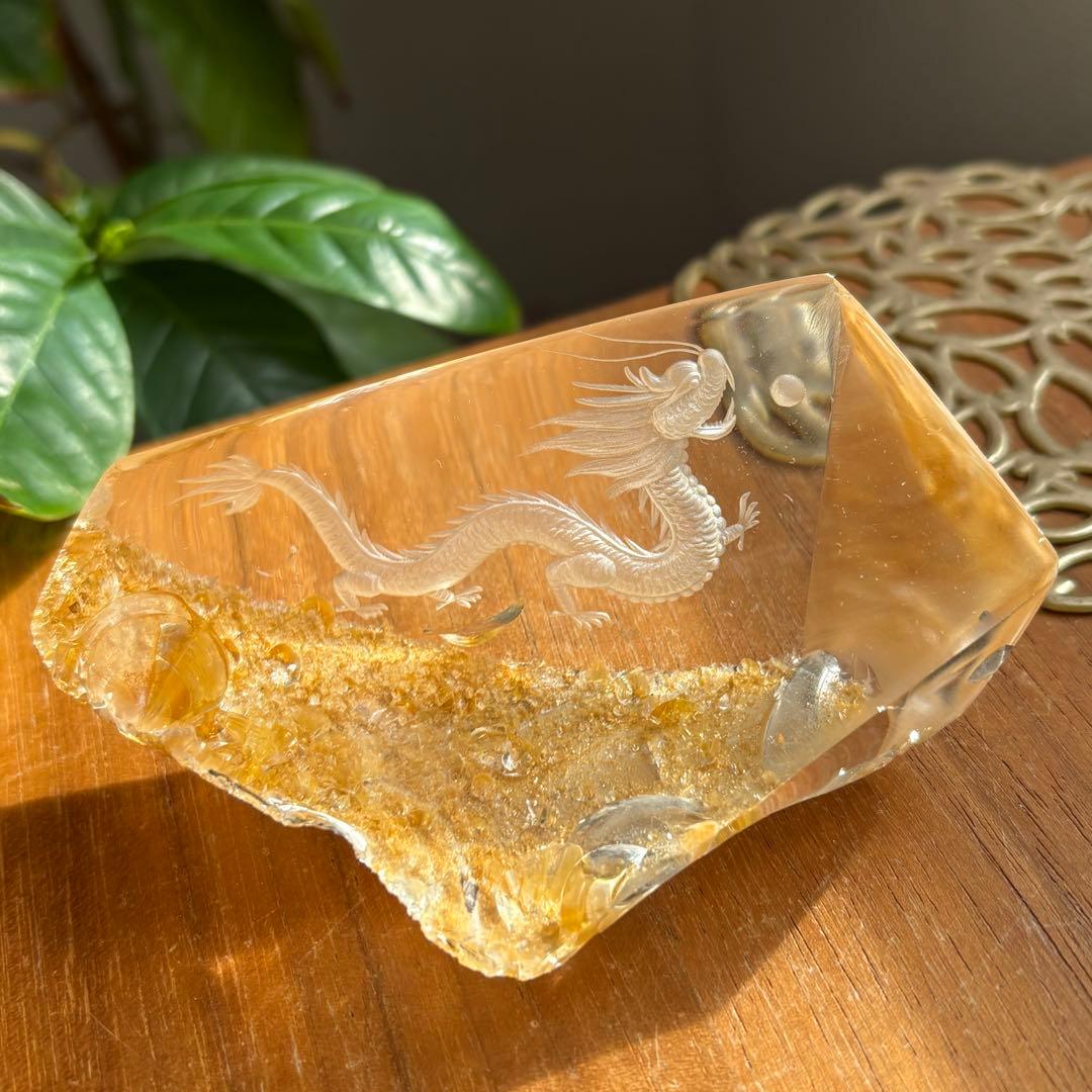 天然石 ガーデンクォーツ 皇帝龍彫り191g