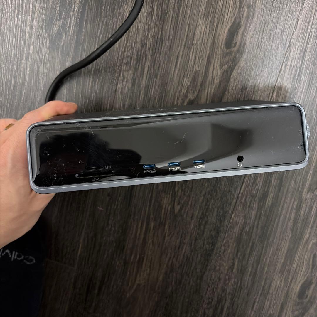 Anker Prime Docking Station シルバー
