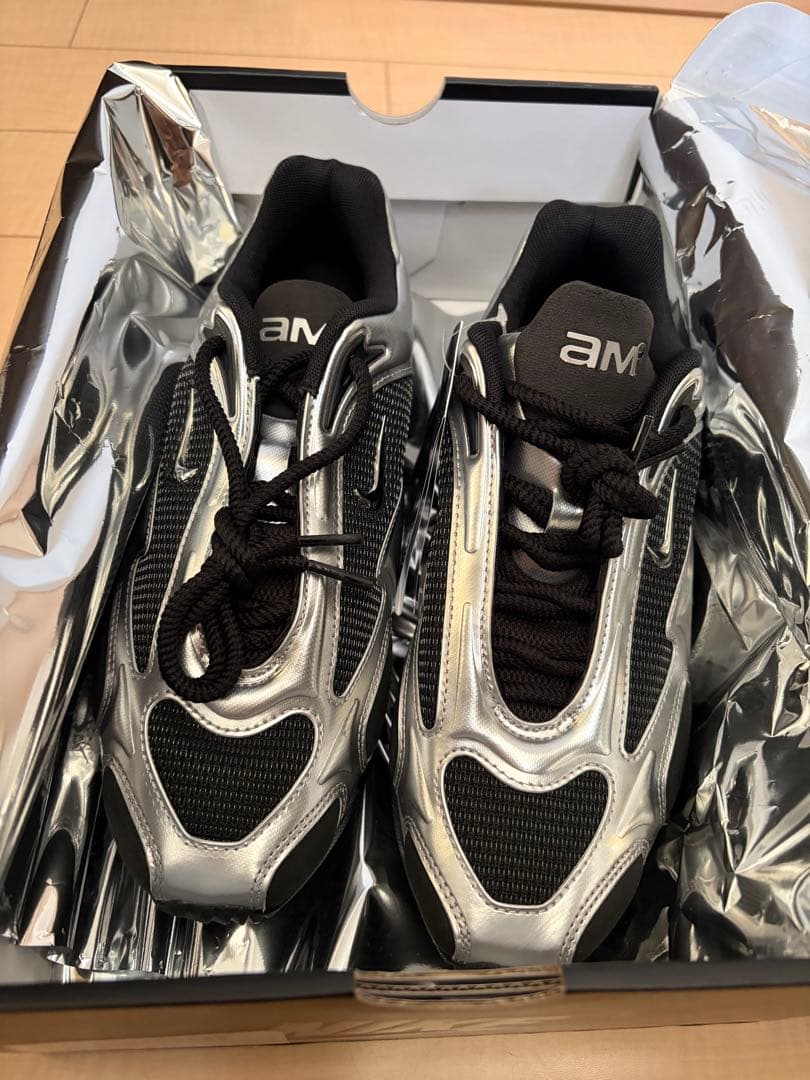 NIKE wmns air max muse シルバー/ブラック