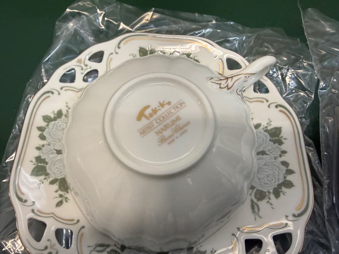 希少 未使用 NARUMI ナルミ 加藤登紀子 フレーバーティーセット 元箱有