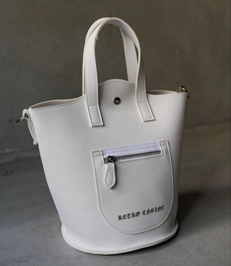 新品　アダムスジャグラー　今期バッグ ホワイト