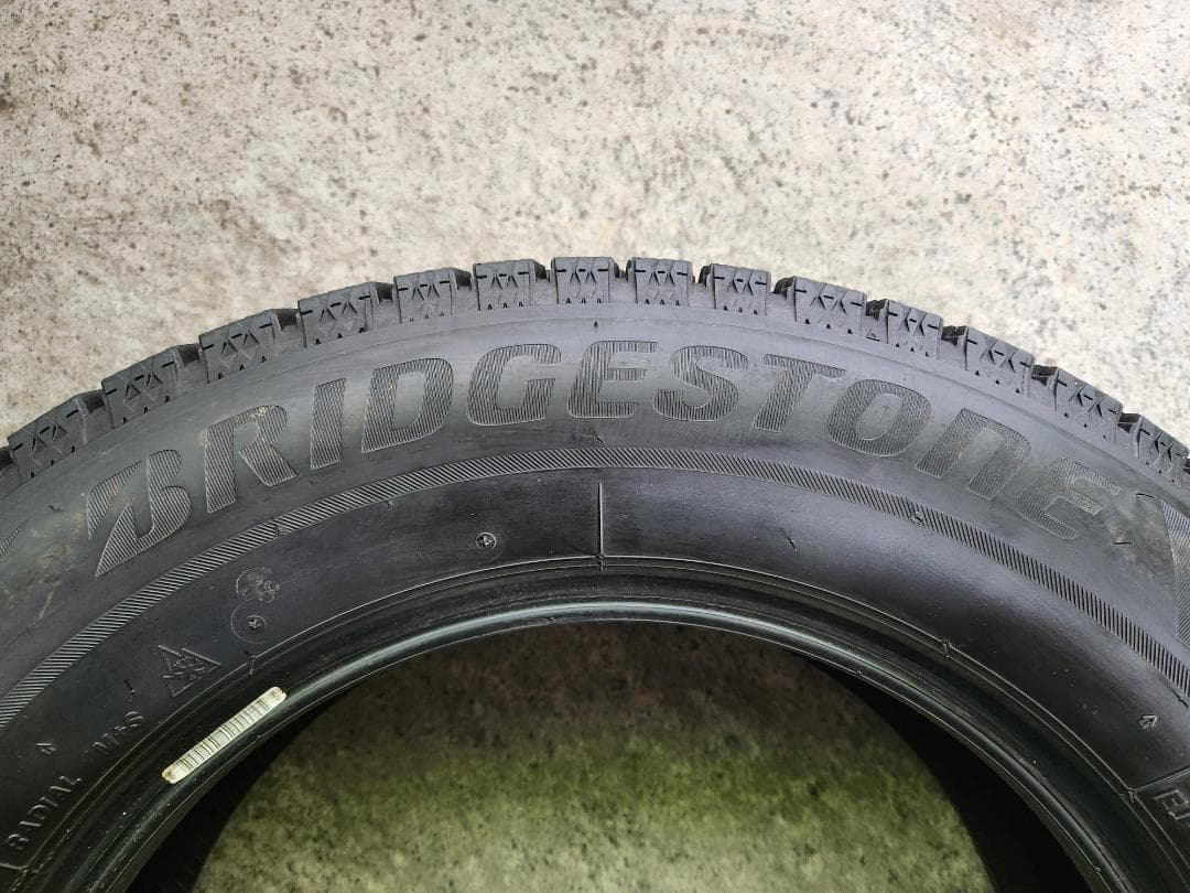 送料込☆2024年製 ブリヂストンタイヤ 195/65R15日本製☆2本
