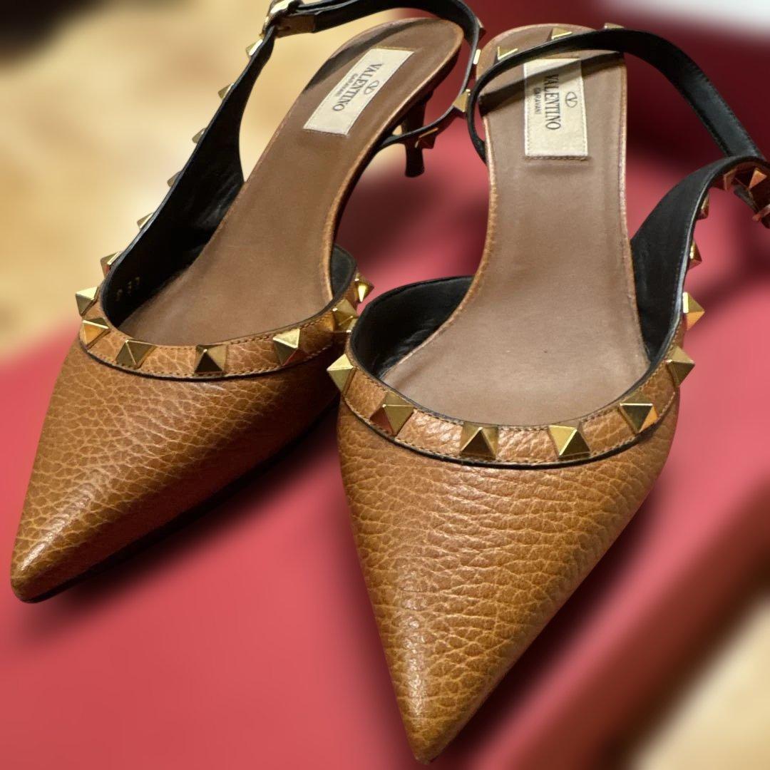 VALENTINO スタッズ付きブラウンハイヒール37