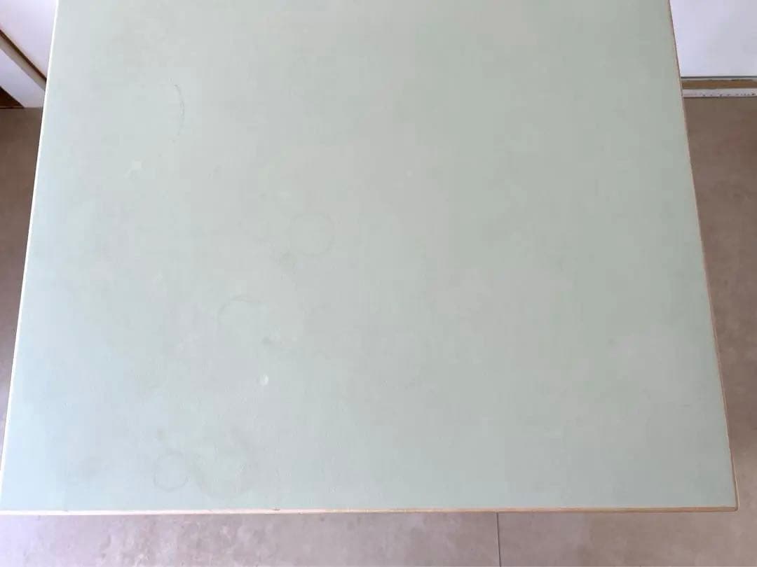 artek アルテック　アルヴァ・アアルト　テーブル　北欧　ピスタチオ　81C