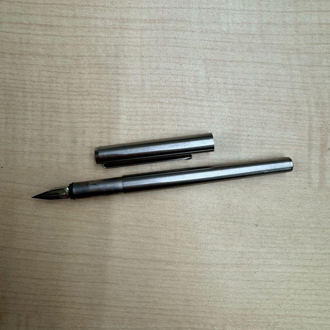 MONTBLANC 万年筆 金属製