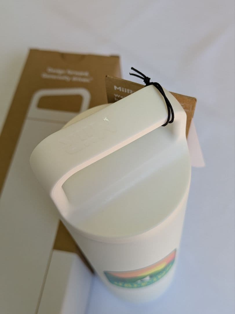 Miir Haleiwa 20oz 水筒 ホワイト