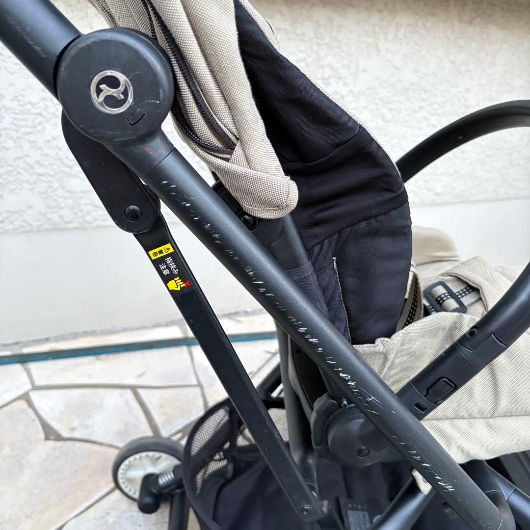 【美品】cybex サイベックス イージーS ツイスト2 ベージュ