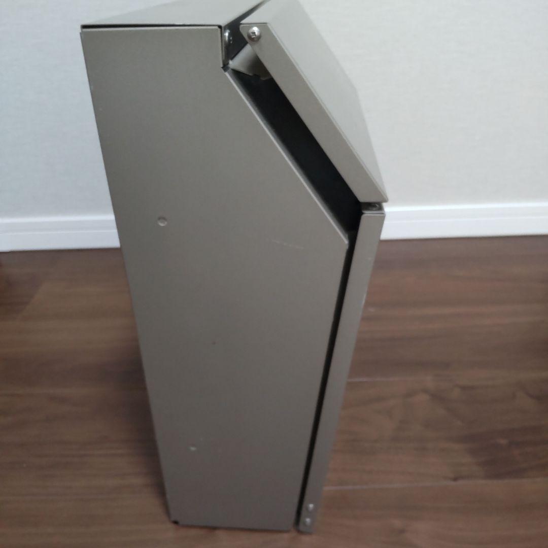 【値下げしました】リクシル　横型ポストP-1型　8KKA57（シャインニッケル）