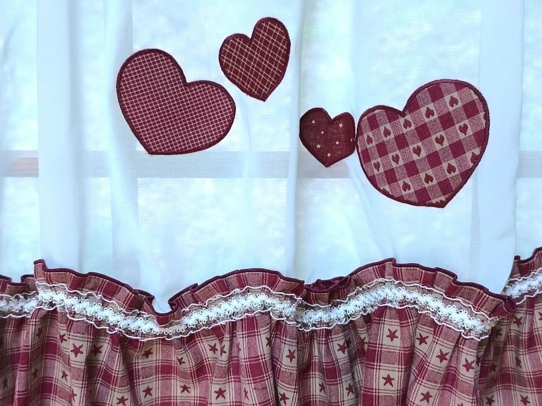 ⭐️アメリカンカントリー雑貨❤ハート♡いっぱい☘️　レースカフェカーテン