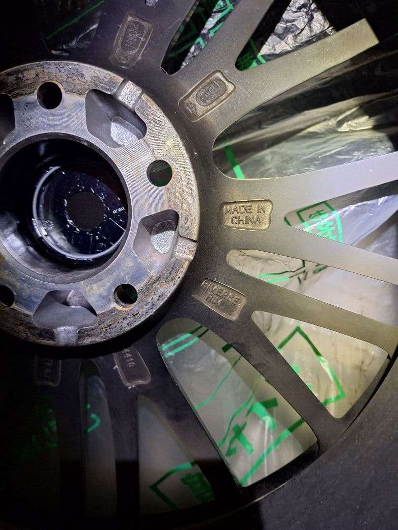 チ*ミ様 ブリヂストン 215/60R17 スタッドレスタイヤ ホイールセット