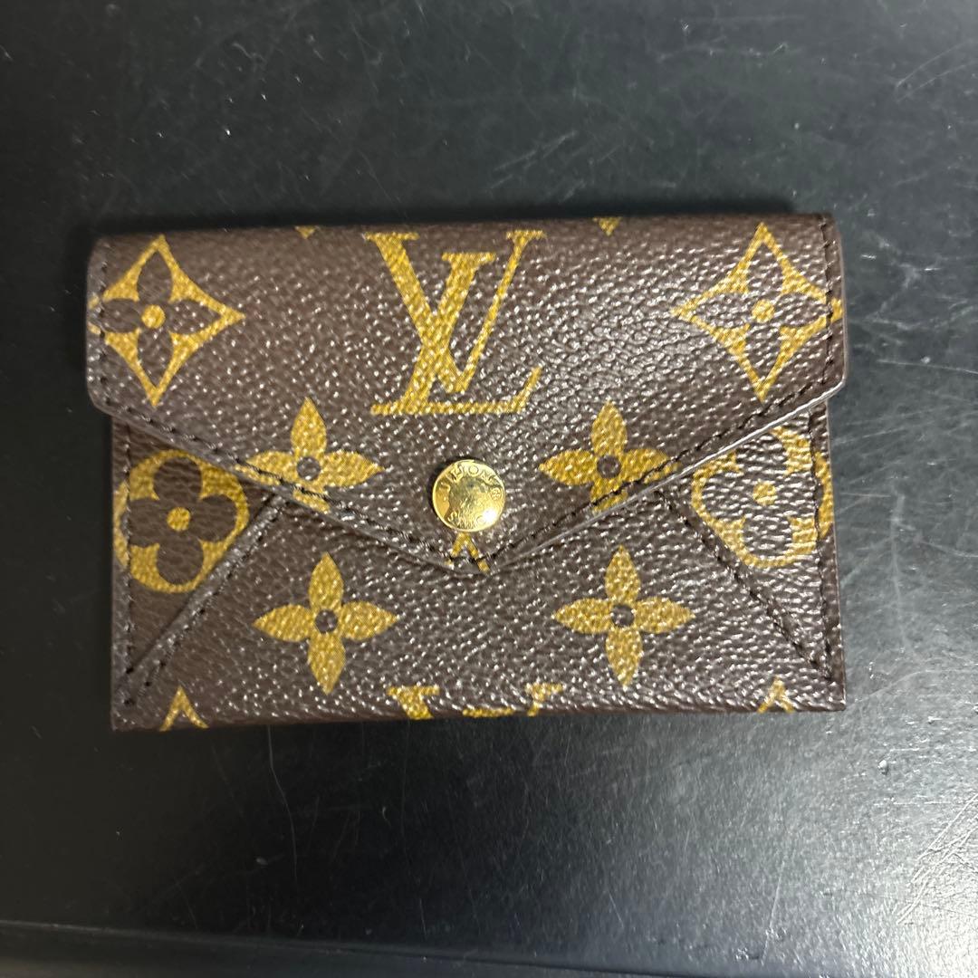 LOUIS VUITTONケース