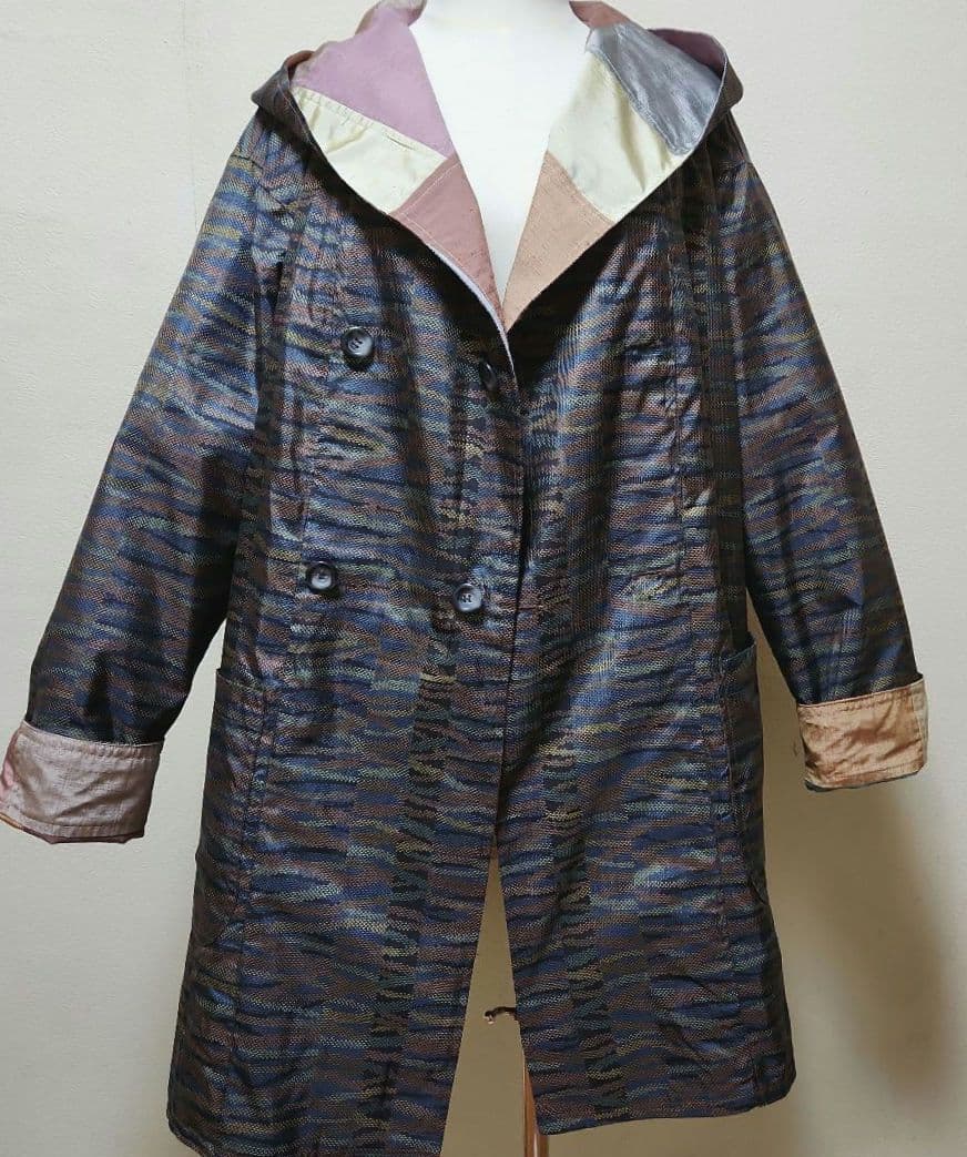 正絹7マルキ大島紬面と無地紬パッチワーク面のリバーシブルWフ－ドコ－ト