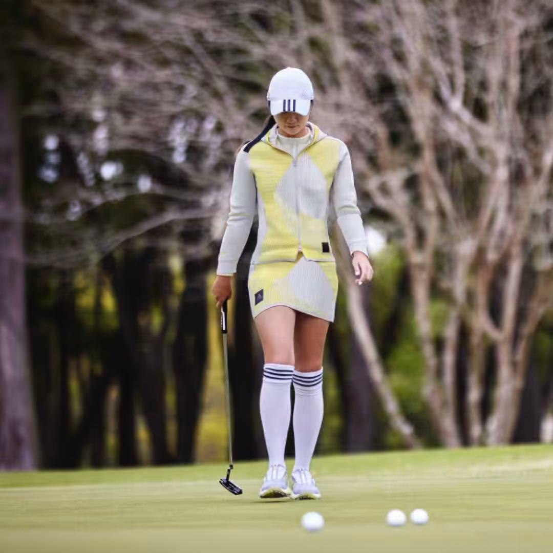 adidas セットアップ　パーカー　スカート 上下セット　ゴルフ