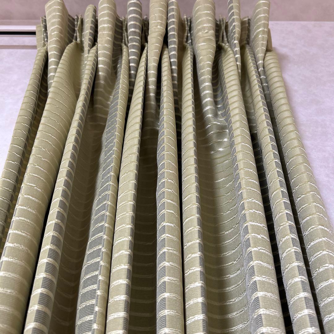 ドレープカーテン　2枚セット　オーダーカーテン　新品未使用