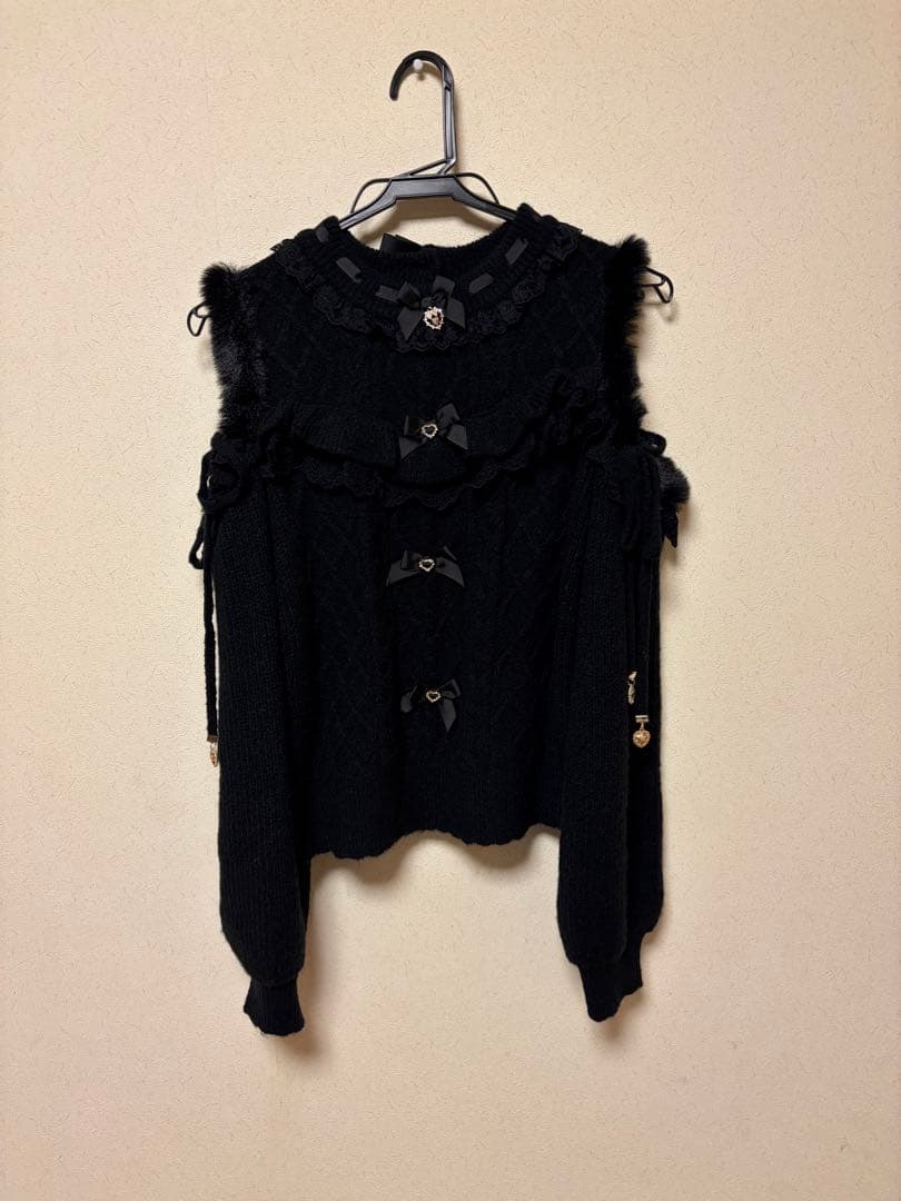 リズリサ ファースリーブオープンショルダーニット