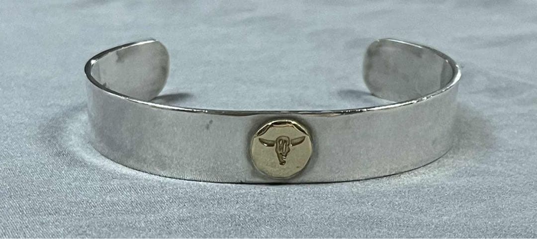TADY&KING 平打ちバングル18K ロングホーン内径14センチ程Mサイズ