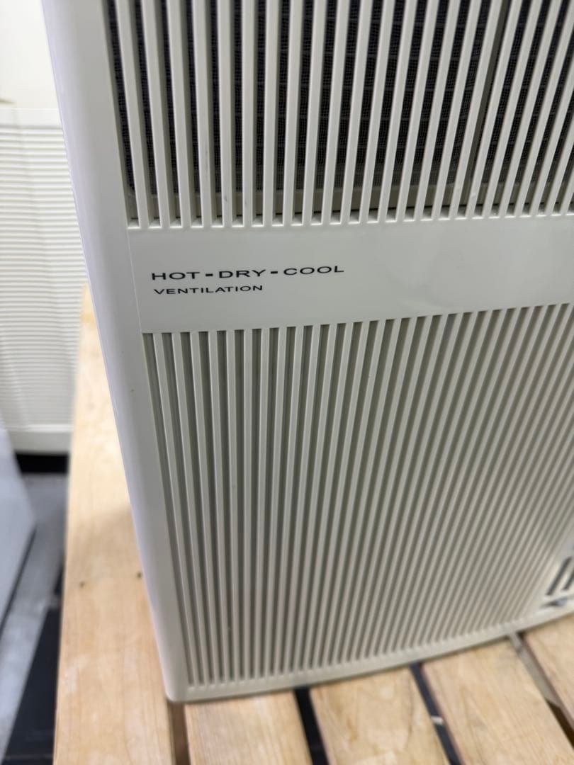 【分解洗浄消毒作業済】冷暖房兼用　CORONA 窓用エアコン CWH-A1813