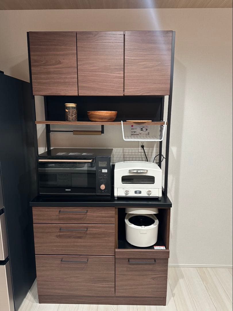 ダークブラウン 食器棚　ニトリ