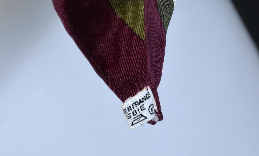 HERMES エルメス　大判スカーフ　カレ90　 D516