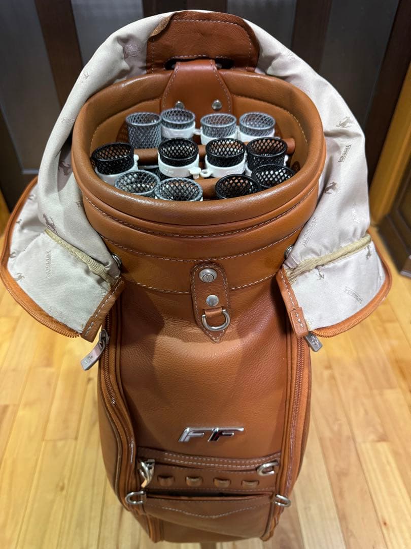 Ferrari FFフェラーリFF ゴルフバッグ キャディバッグ