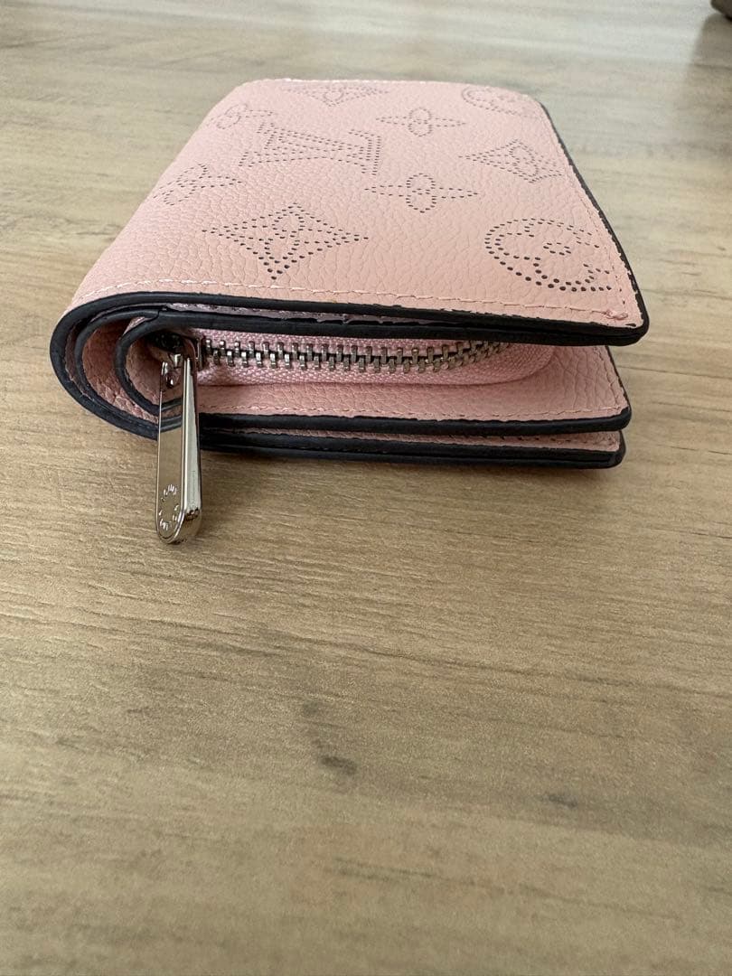 ピンク 二つ折り財布