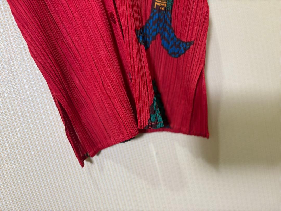 ほ*の様 PLEATS PLEASE イッセイミヤケ　魚柄　ブラウス