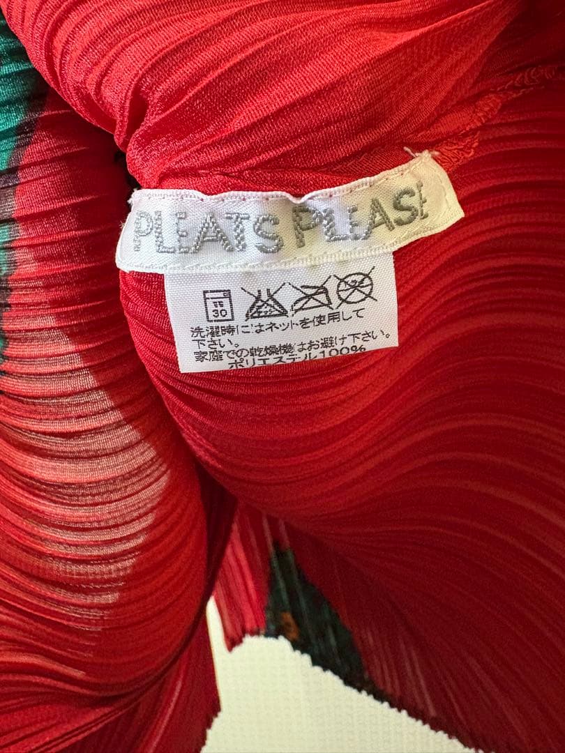 ほ*の様 PLEATS PLEASE イッセイミヤケ　魚柄　ブラウス