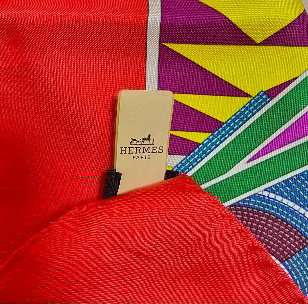 T*e様 【極美品・付属完備】HERMÈS エルメス カレ90 スカーフ