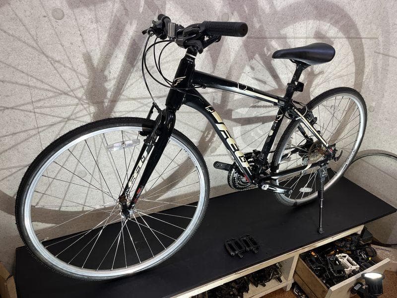 FELT QX 65 クロスバイク　サテンブラック