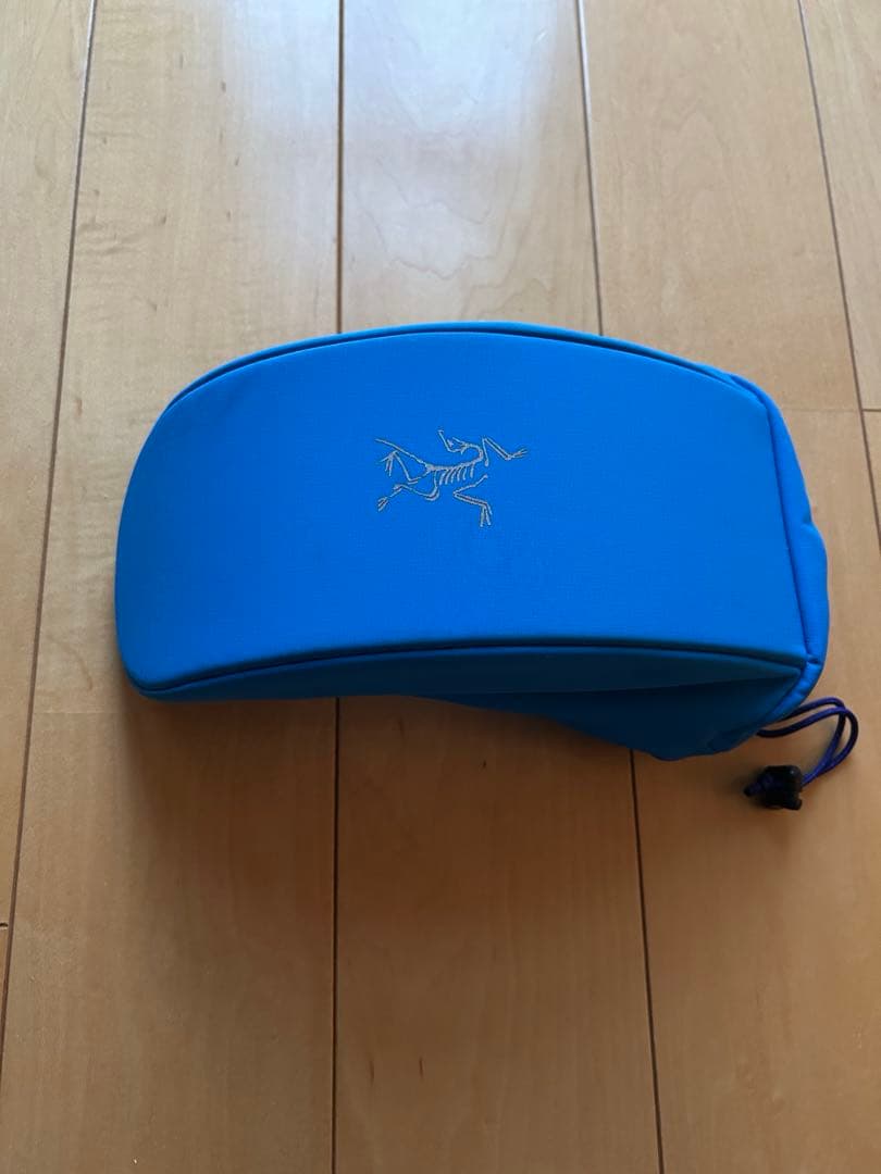 Arc’teryx ゴーグルケース　ブルー　青　アークテリクス