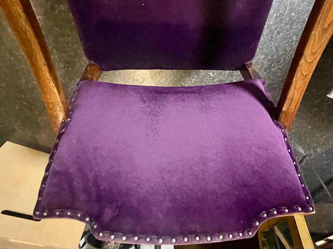 アンティーク チェアー パープル生地 彫刻 英国？ ヴィンテージ 家具 椅子