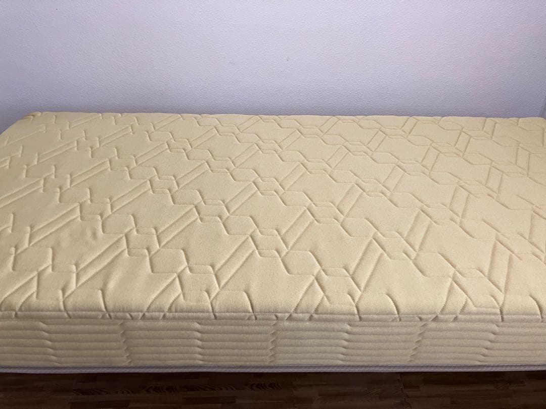 シモンズ社製マットレス（シングル）