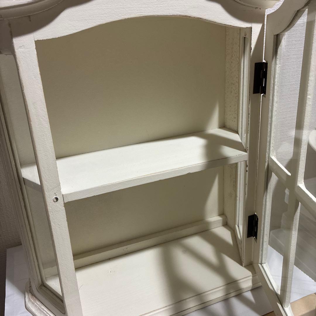 新品 ホワイトキャビネット アンティーク仕上げ