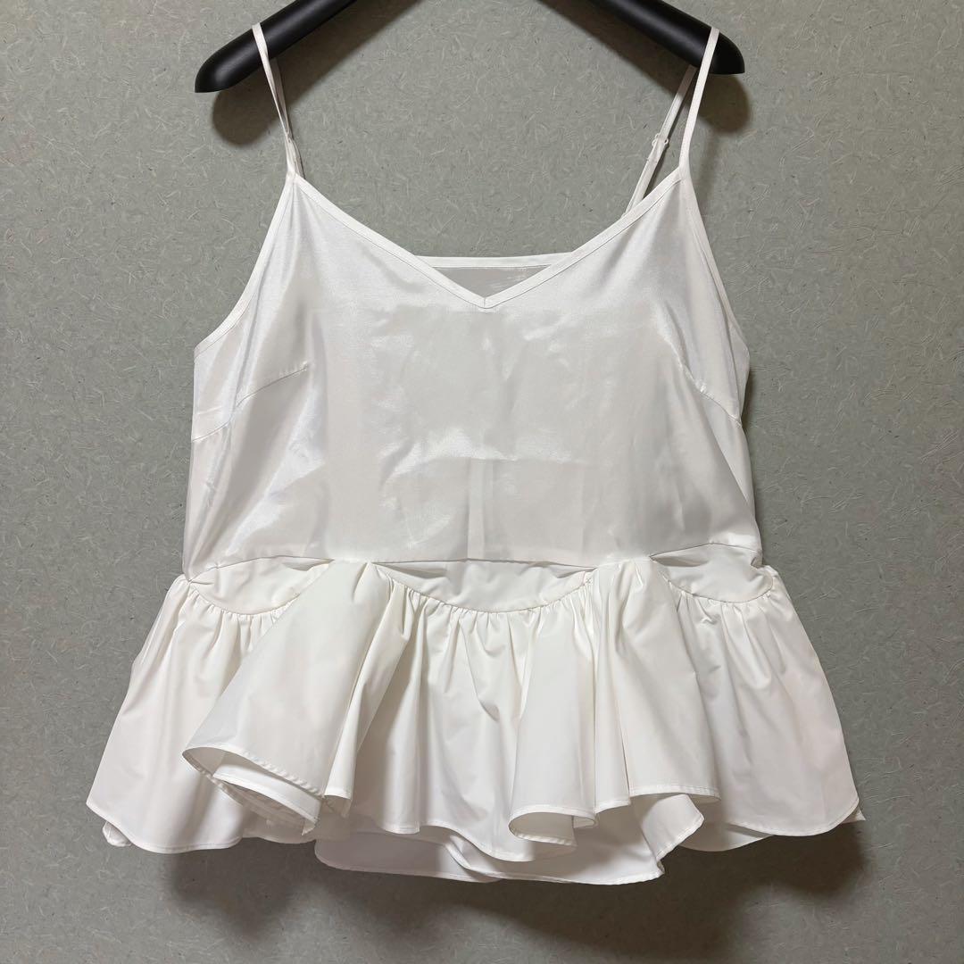 JUSGLITTY フリルキャミレイヤードニット ジャスグリッティー