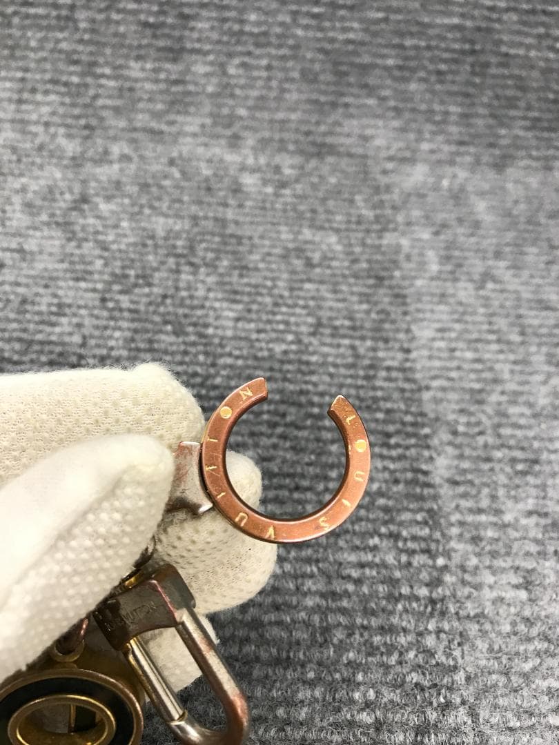 LOUIS VUITTON　キーホルダー　コンフィダンス　カデナ　385