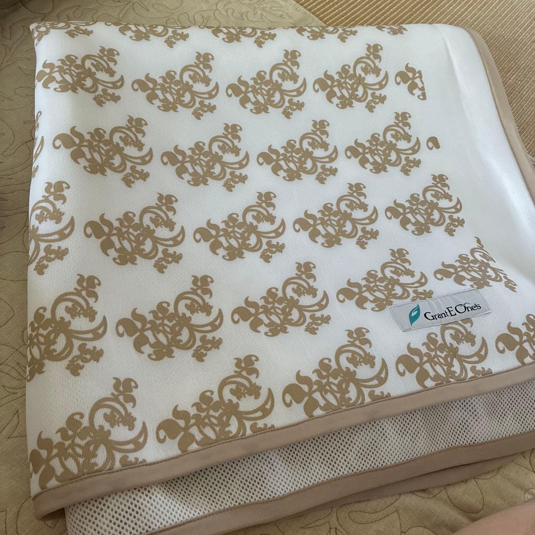 グラントイーワンズ　ホルミーシーツ おまけで枕カバー付き