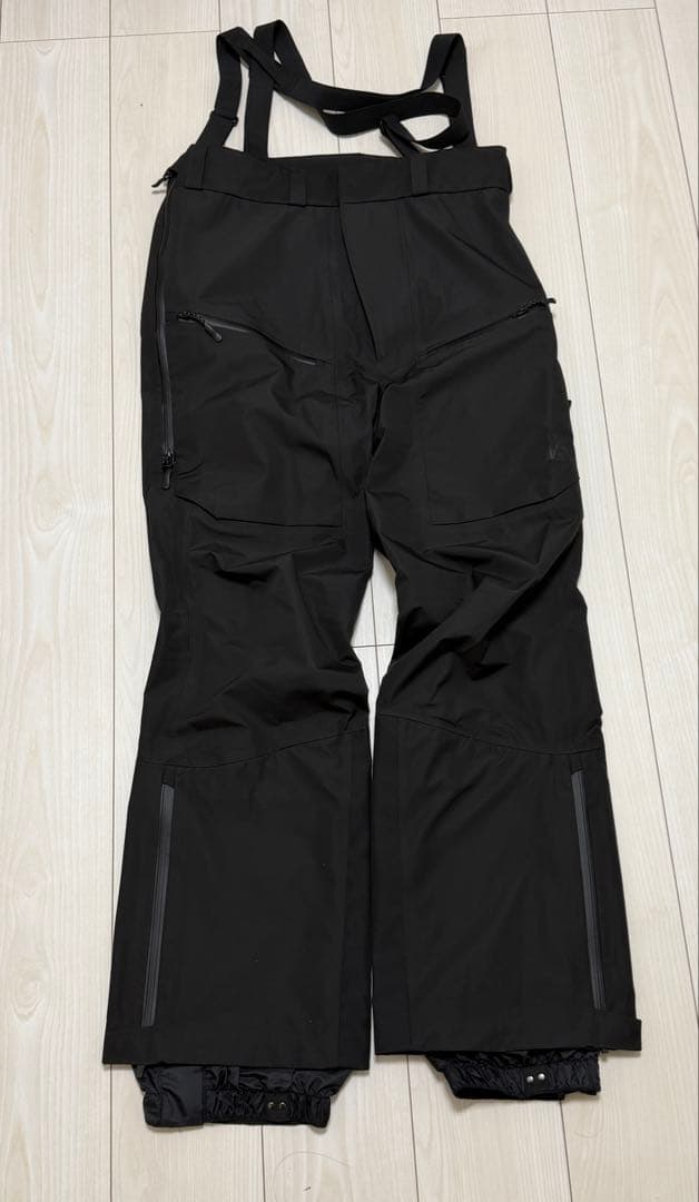 22年秋冬  Peak× mountain of moods ビブパンツ