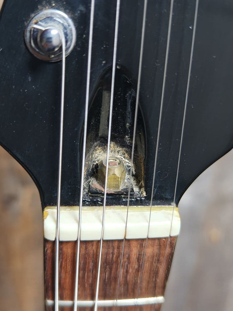 ま*み様 ユニークデザイン ブラックエレキギター　ノーブランド　ジャンク