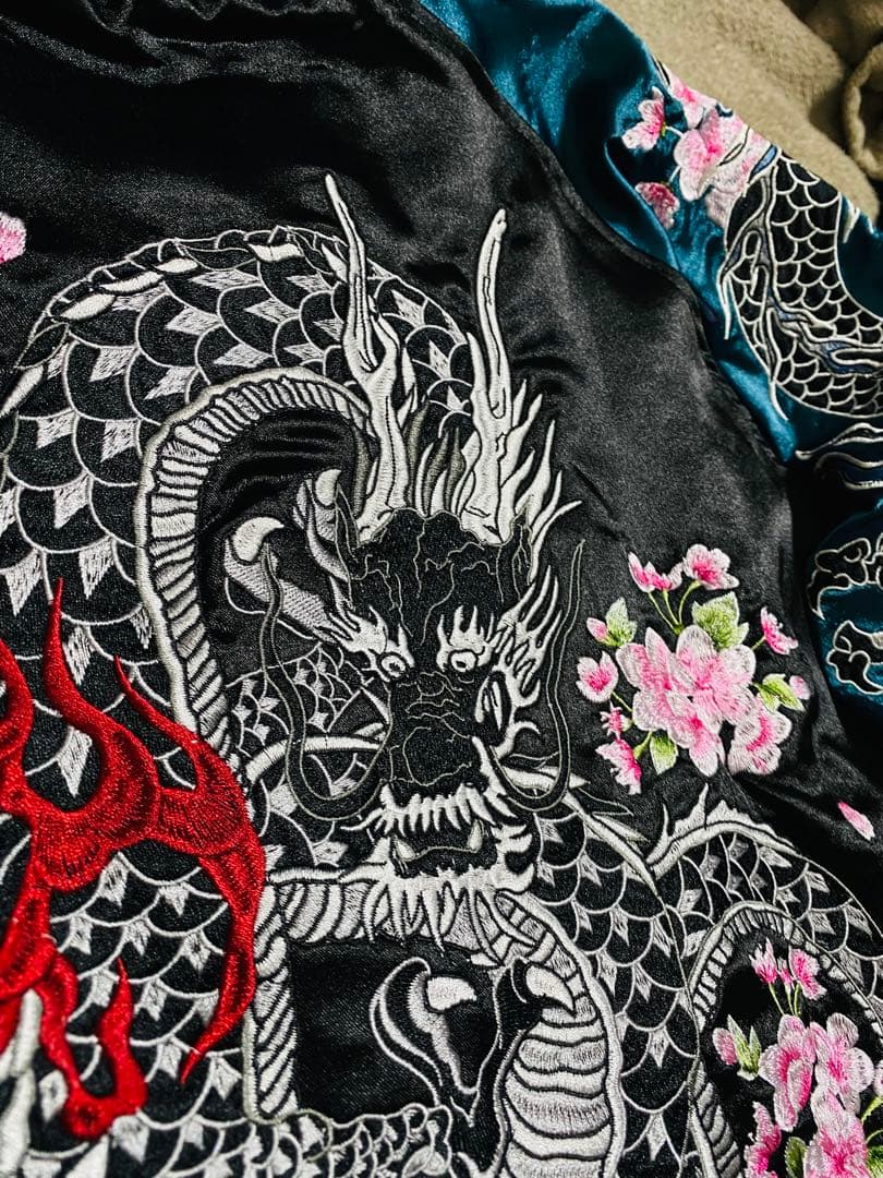 美品 未使用近い ROGUE 龍日本限定 スカジャン サテン vintage 青