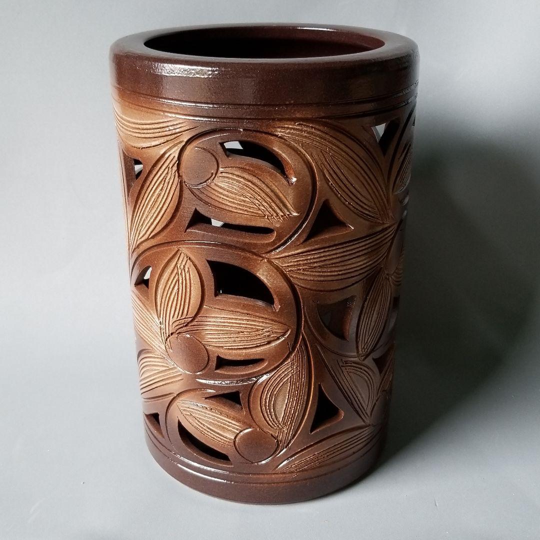 お値下げしました⤵信楽焼傘立て  大容量❗茶唐草彫 高さ４７cm