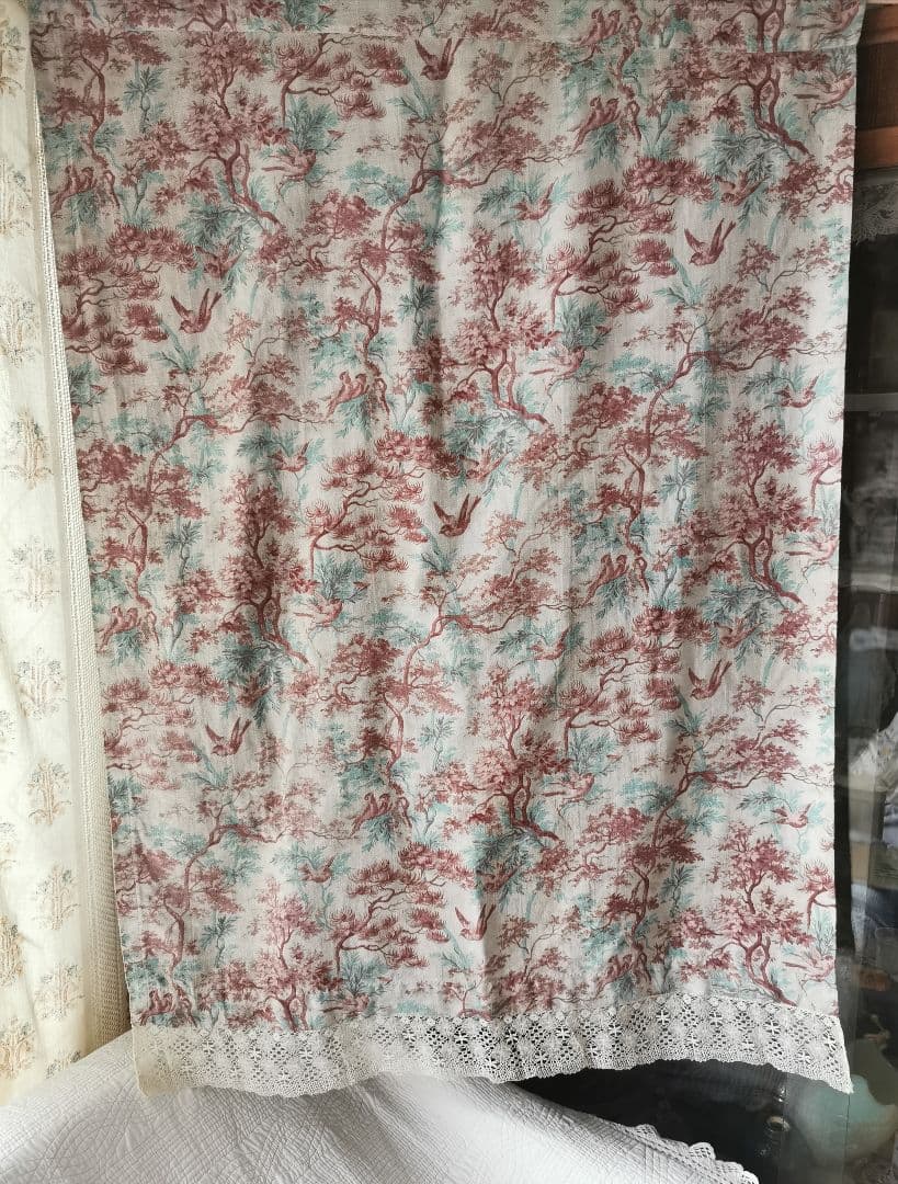 アンティークフランス 1880年トワルドジュイ鳥達の森 ボビンレース装飾カーテン