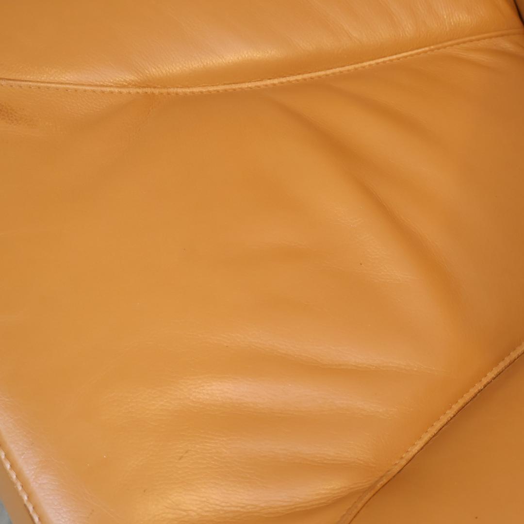 L様　IDC OTSUKA ドミシール 総革張り アームチェア レザー