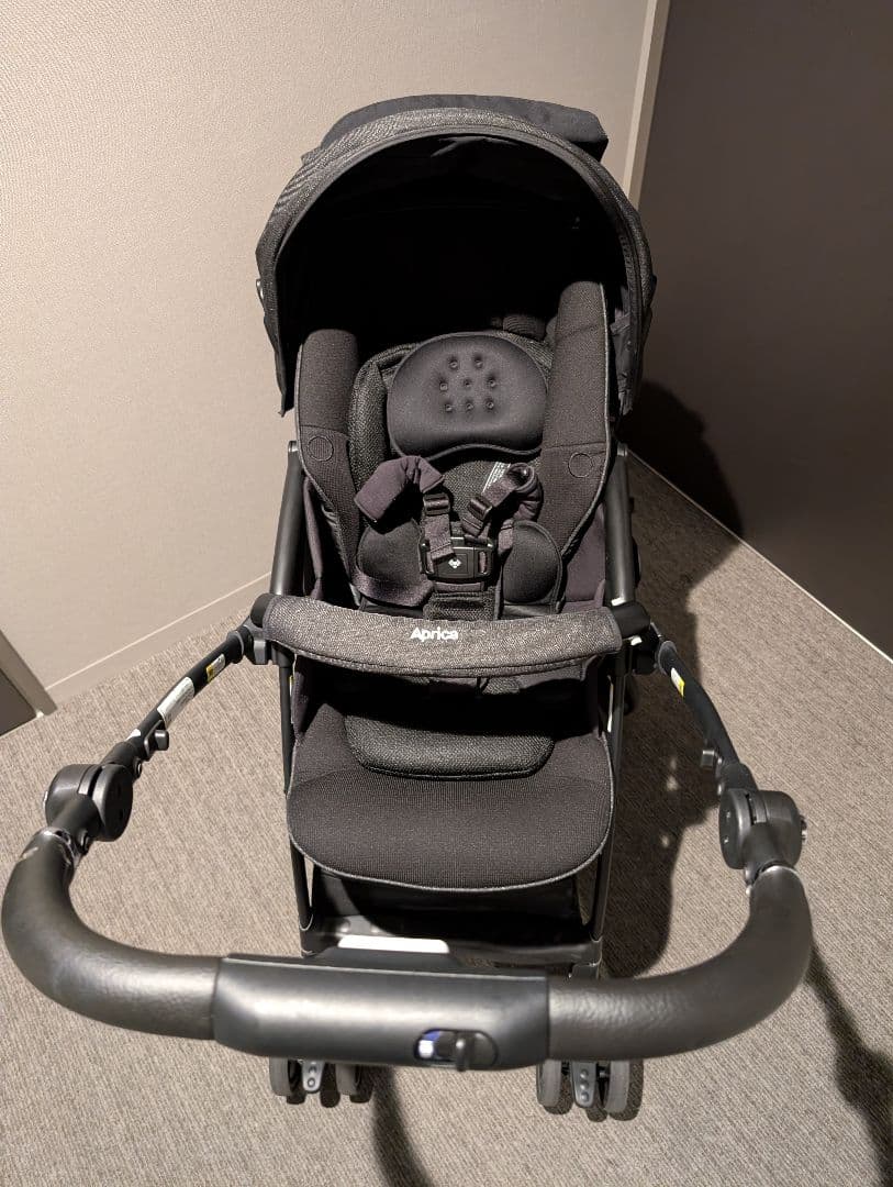 ラクーナクッションフリープラスAB　ブラックグレー　アップリカ　Aprica