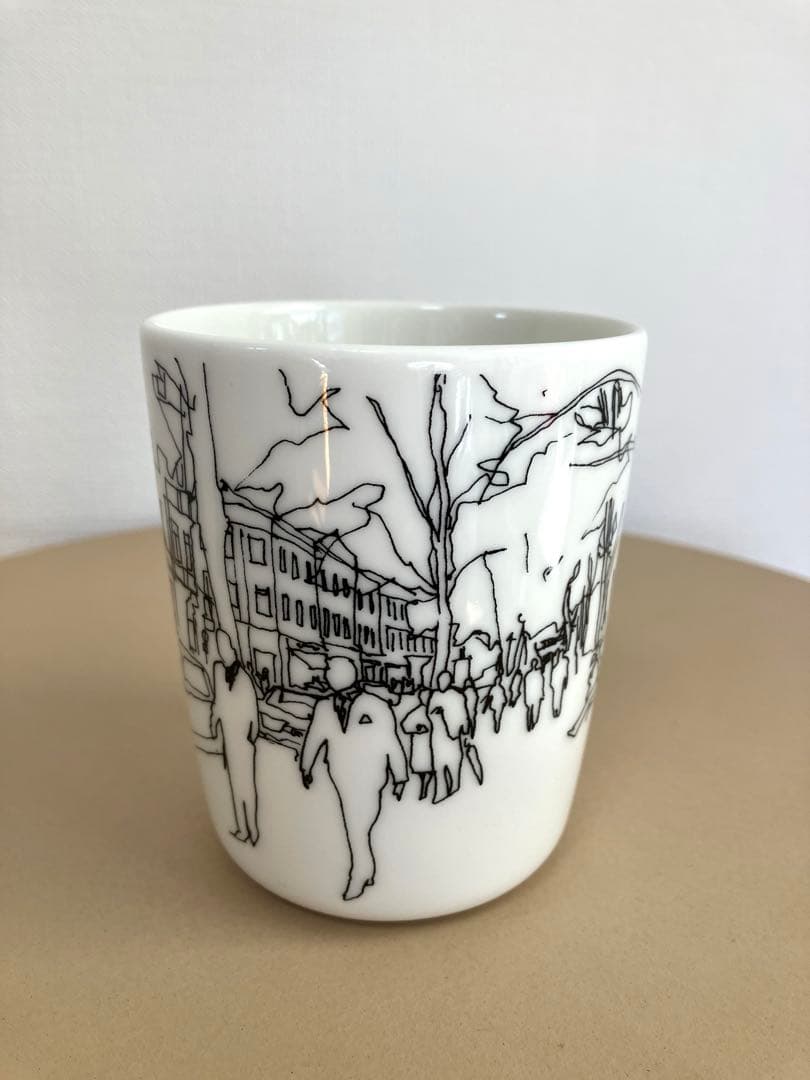 廃盤 マリメッコ oiva HETKIAMOMENTS ラテマグ　モノクロ