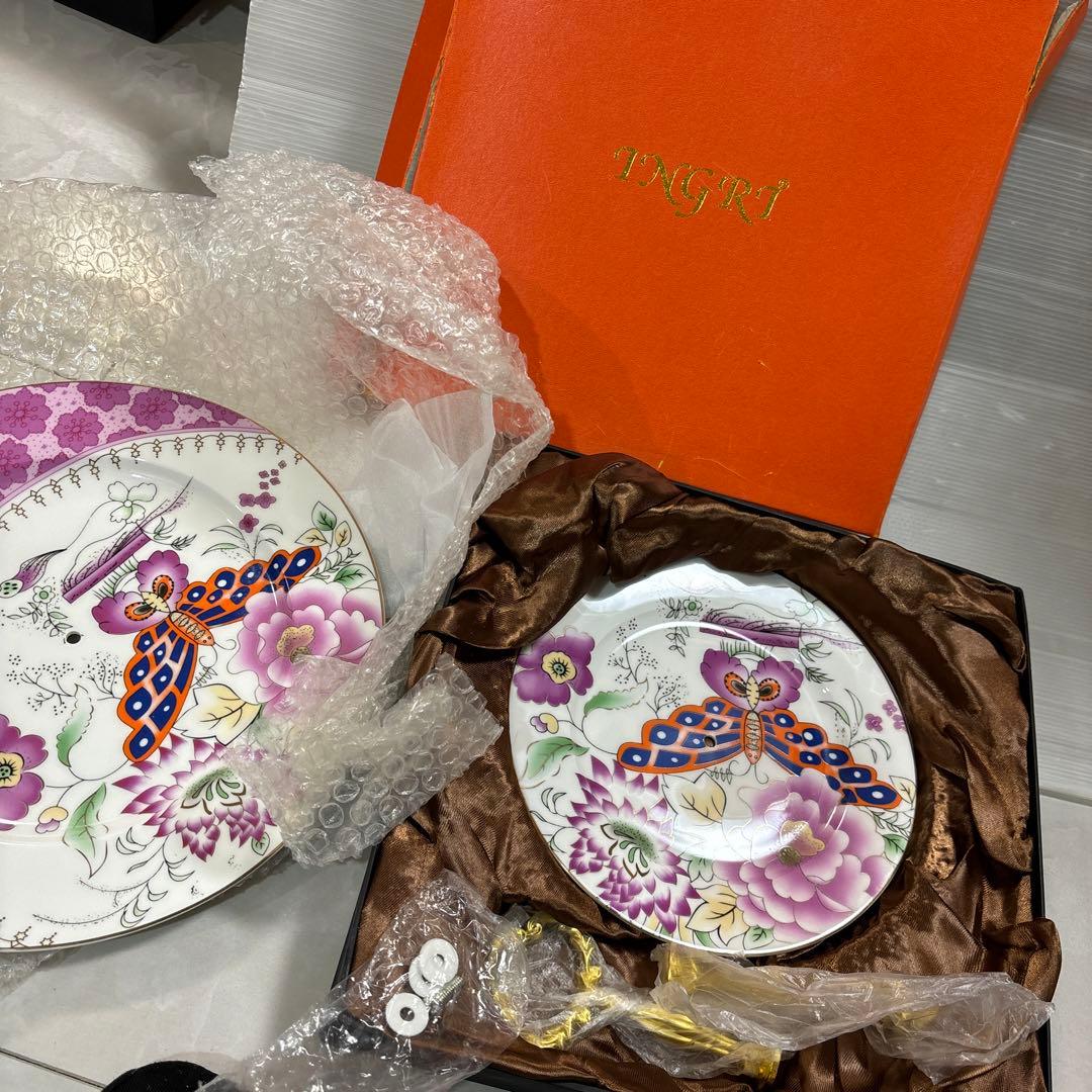 アフタヌーンティー　ウェッジウッド　 ケーキスタンド