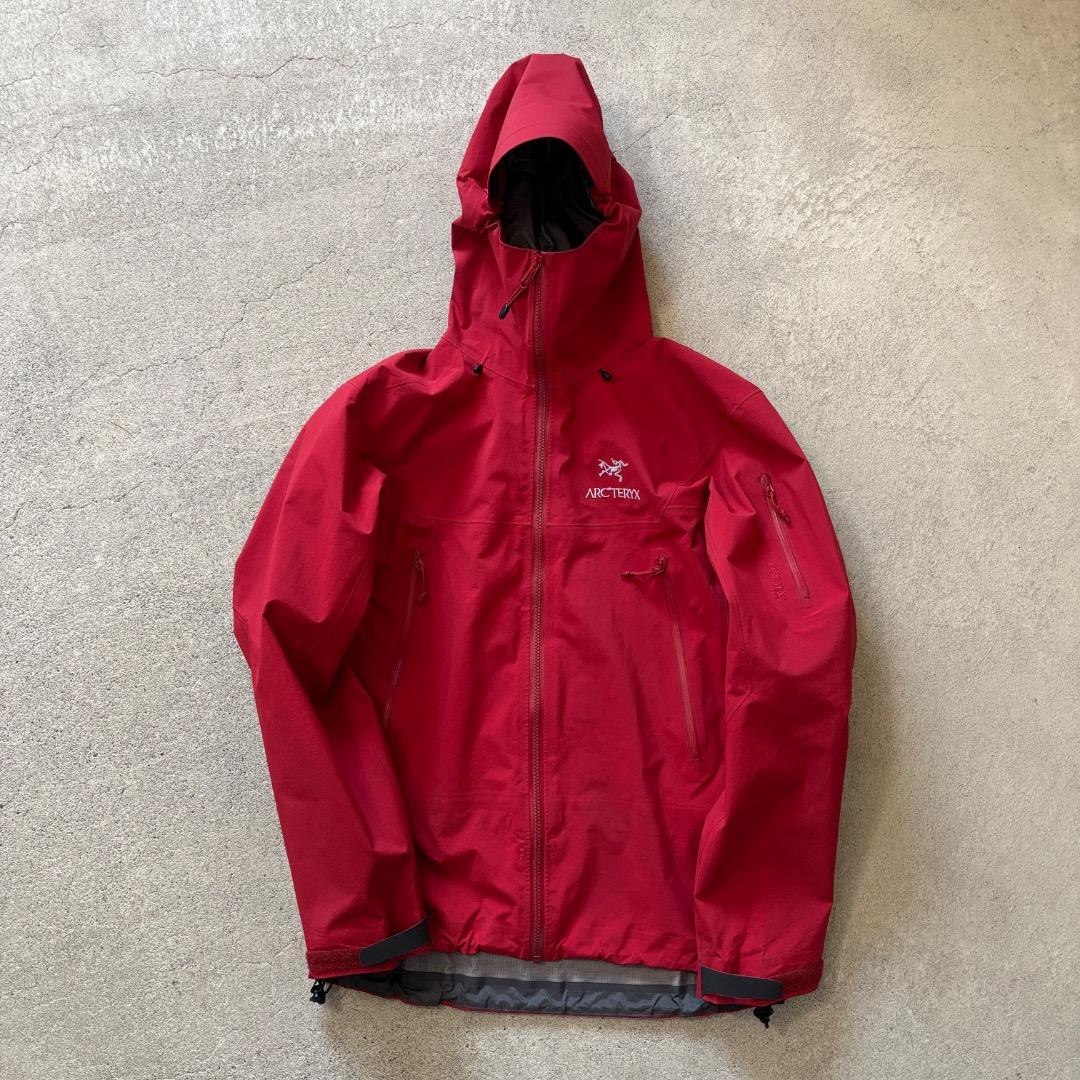 A*様 ⭐︎レア⭐︎ arc'teryx Beta SV アークテリクス Red
