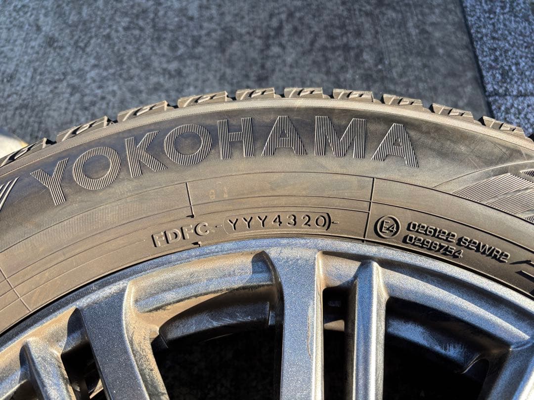 225/60/R17 スタットレス　ヨコハマタイiceGUARD 引き渡し対応可