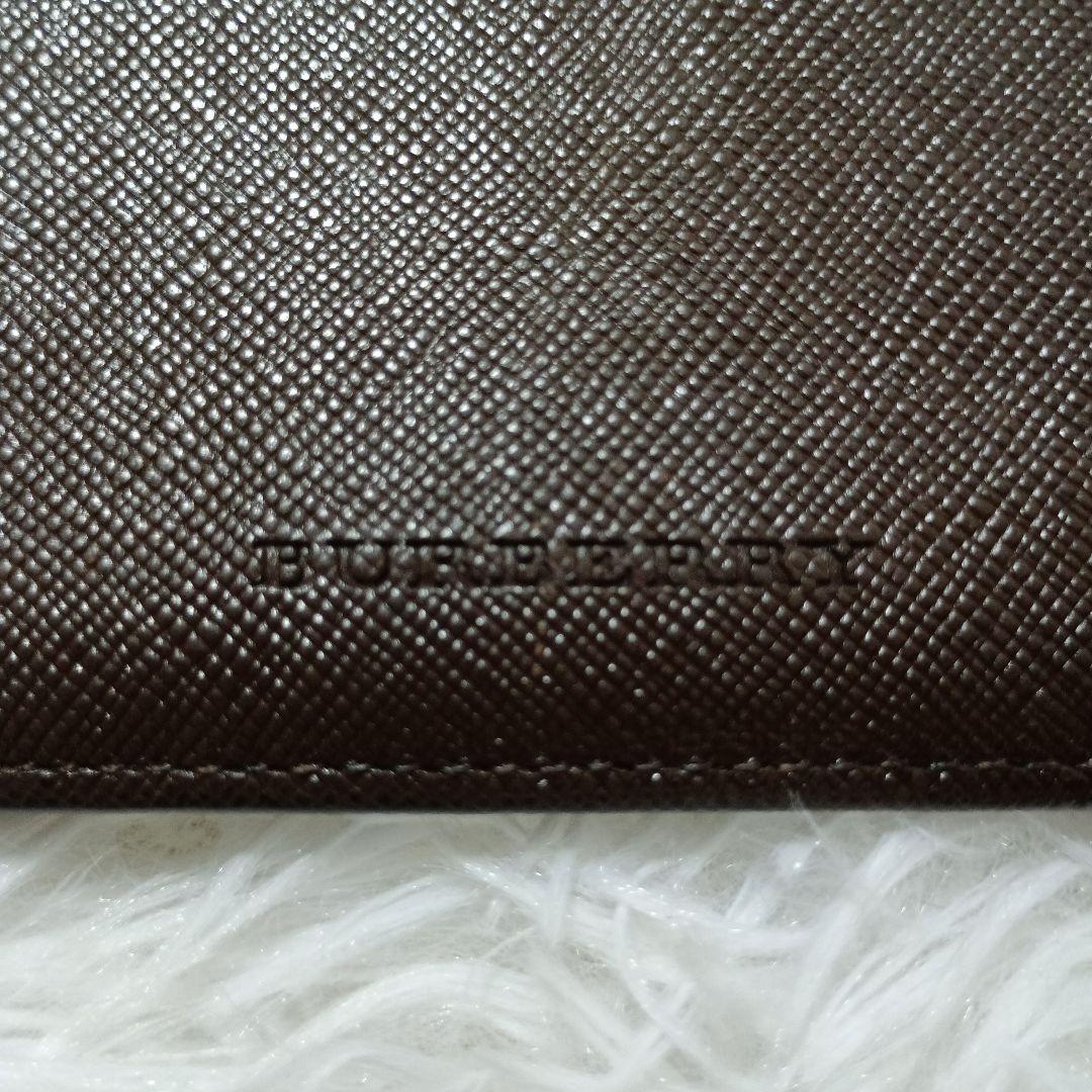 BURBERRY　バーバリー　二つ折り財布　レザー　ダークブラウン　ノバチェック